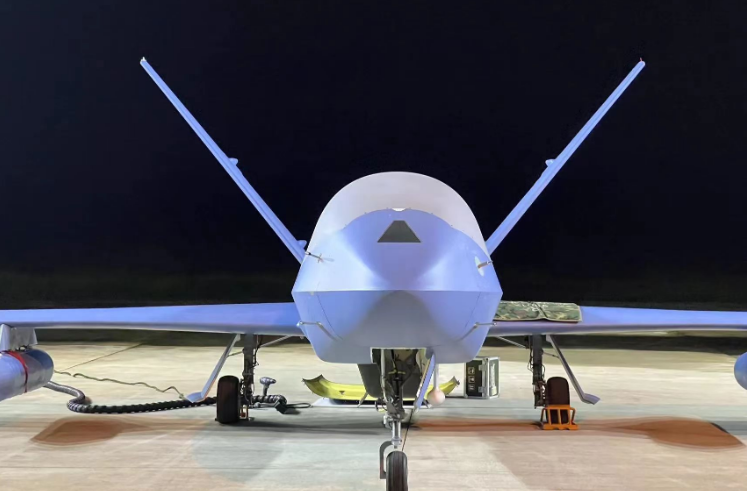 中國電科測控數據鏈系統助力“海燕”無人機穿越臺風