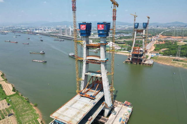 中國中鐵創造多項建造紀錄 助力交通基礎設施高質量建設