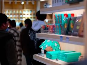 傳播中華優秀傳統文化 鼓勵市內免稅店銷售國貨“潮品”