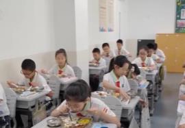 “光盤”變多了！上海中小學試點選餐制 滿足學生個性化需求