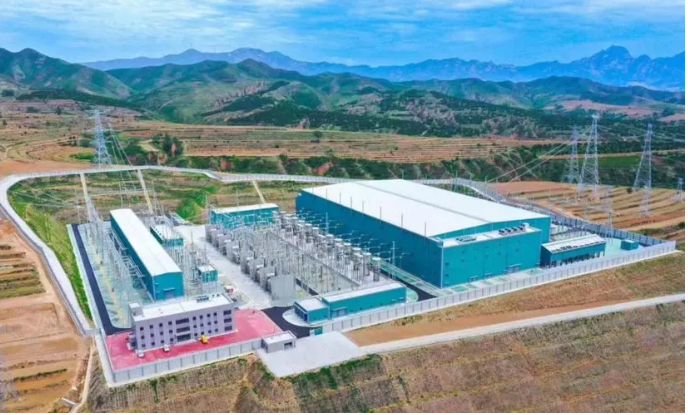 全國首個全類型自主可控柔直保護系統在張北柔直掛網試運行