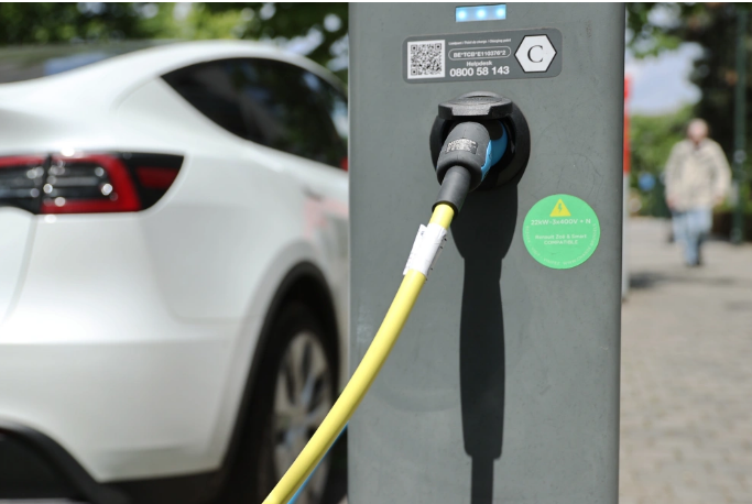 商務部就中方在世貿組織起訴歐盟電動汽車反補貼終裁措施答記者問