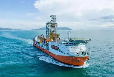 最大鉆深11000米！我國首艘大洋鉆探船“夢想”號入列