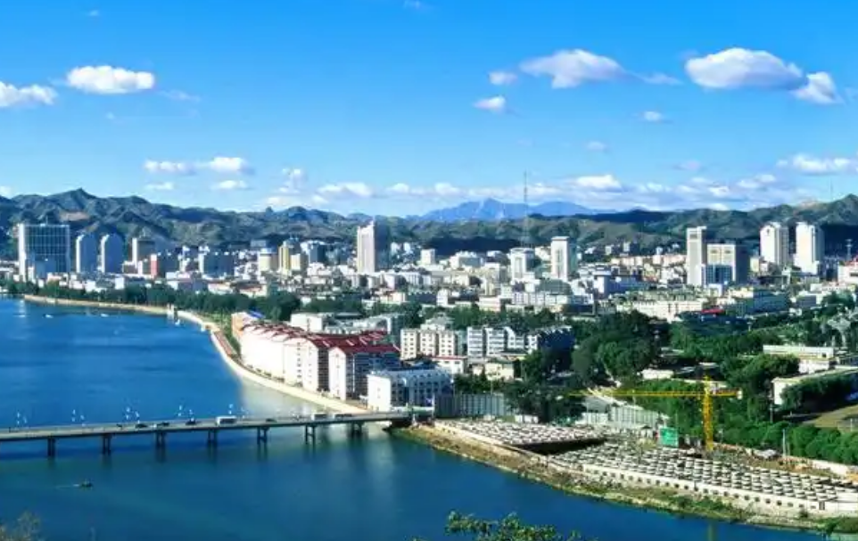 河北承德：前三季度全市實現地區生產總值1349.8億元