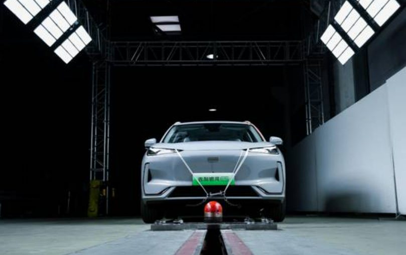 吉利銀河E5鑄就10萬級純電安全最高標準