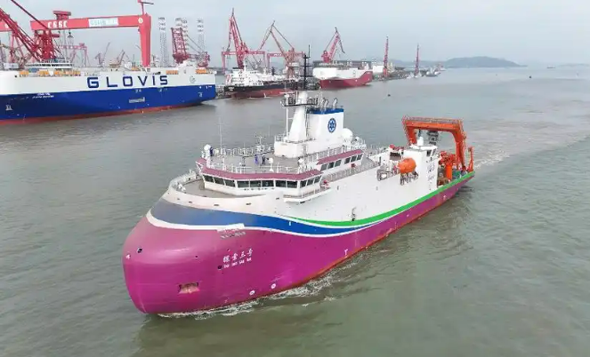 我國深遠海科考及文物考古再添“重器” “探索三號”交付