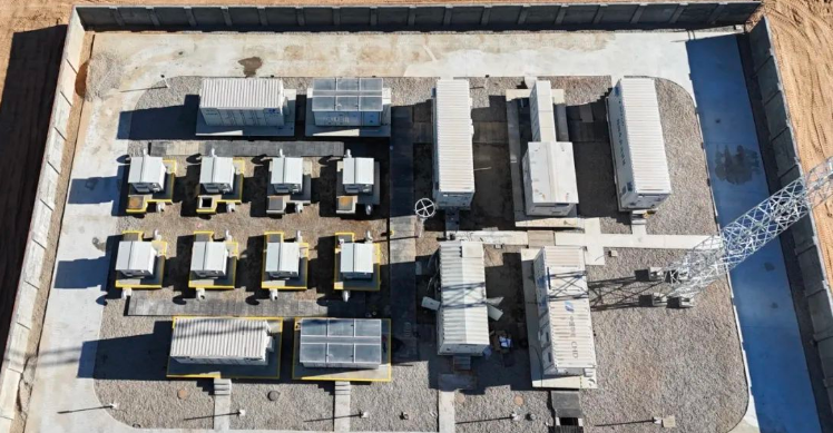 新疆華電哈密煙墩新型混合儲能示范項目并網運行