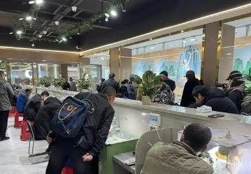 點“石”成金，湖北竹山打造“世界綠松石之都”