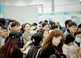 四川擬取消應屆生身份限制，給個人成長留出空間