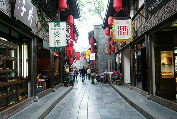 《中國魅力小城旅游研究報告》：小城旅游漸成新潮流 90后貢獻近半數客群