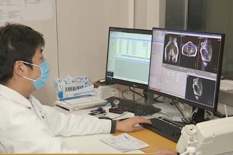 人工智能科學改變看病就醫 “智”在哪些環節，“贏”在哪些項目？