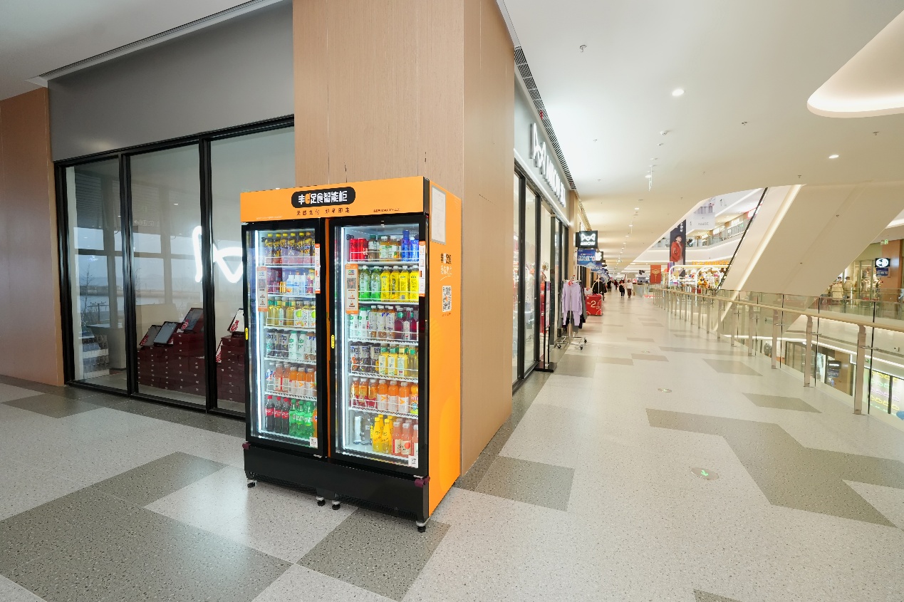 AI重塑中國自動售貨機產業，下游運營商豐e足食成最大贏家