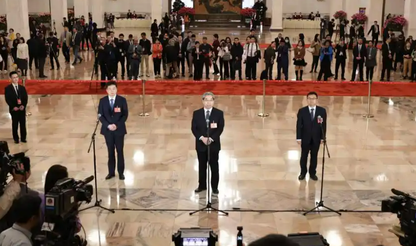 暢談履職心聲 回應民生關切——全國政協十四屆三次會議首場“委員通道”掃描