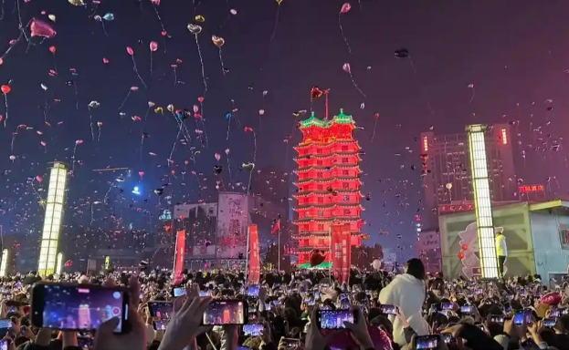 河南鄭州：消費新地標冉冉升起