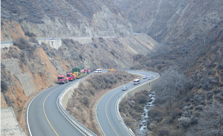 中國物流成功運送特高壓直流輸電工程變壓器至高海拔現場
