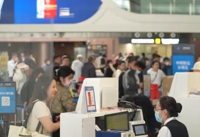 “小機票”串聯春日消費“大市場” 民航出行迎著春風“滿格續航”
