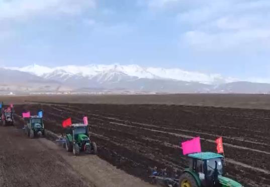 萬象“耕”新繪“豐”景 各地多彩春耕畫面拼就“三農”豐收盛景圖