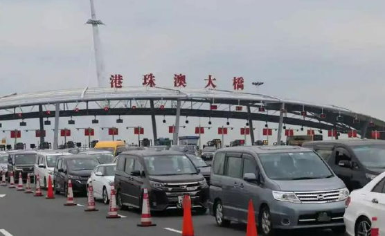 港珠澳大橋第一季度客流車流雙創新高——大灣區“黃金通道”活力涌動