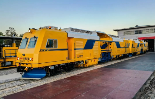 國家鐵路局為“首臺套”新型鐵路裝備建立綠色通道 以實際行動助力企業創新發展