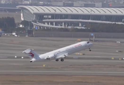 國產飛機老撾首航 國內外航線持續增多
