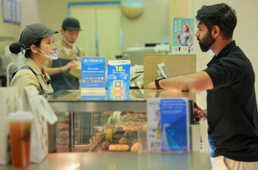 多方發力，讓消費“馬車”更快奔跑