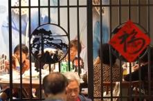 消費新模式點亮社交新場景“圈粉”老年人 數據顯示銀發經濟大有可為