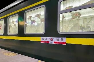 山西今年首開入疆“銀發旅游列車”