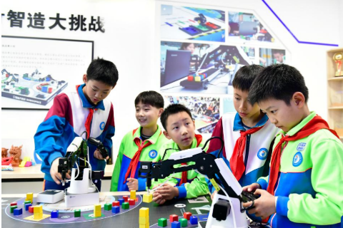 教育部發布兩項指南助推中小學人工智能教育發展