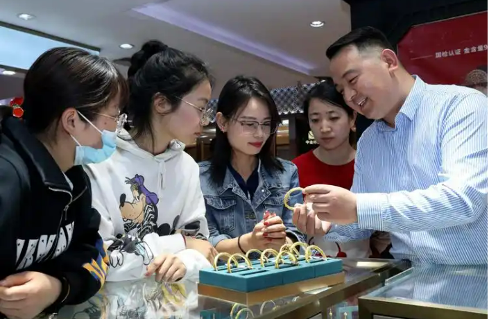 煥“新”場景激發消費活力 融合業態釋放市場潛能