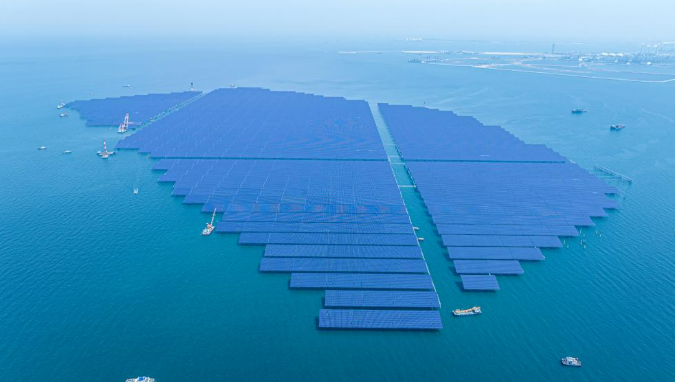 中廣核煙臺招遠400兆瓦海上光伏項目全容量并網發電