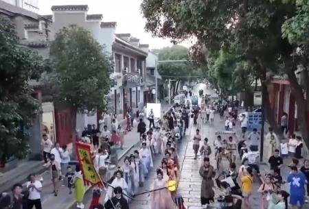 文化“活起來”經濟“火起來” “傳統節日+”讓“老”傳統蝶變“新”風口