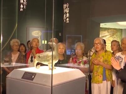 從“看展”到“講展” 銀發志愿者在博物館找到“樂齡”生活