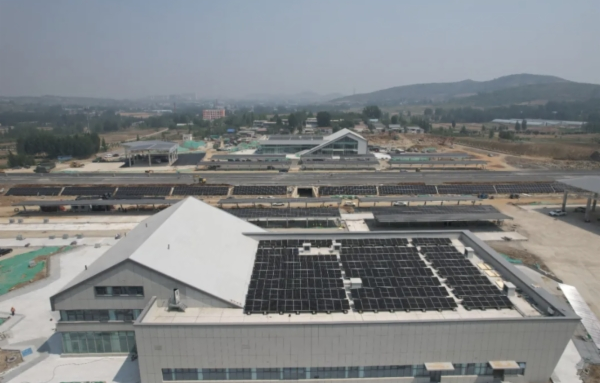 山東省首個“全生命周期零碳”服務區分布式光伏項目正式并網發電