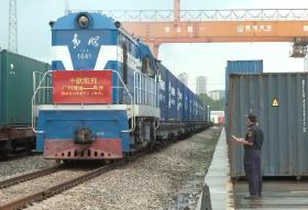 廣州首趟中歐班列電商快線正式運行，貨物13天抵達歐洲
