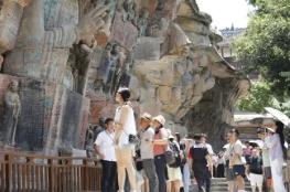 準考證撬動旅游消費 暑假旅游市場畢業游、親水游成“頂流”