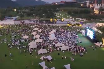 賽場之外同樣火熱 大屏看球串起“消費鏈”激活“流量密碼”
