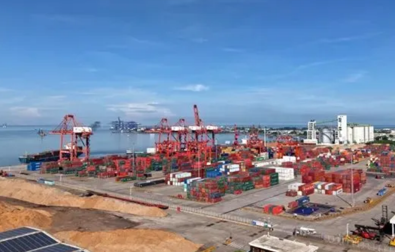 國投集團10萬噸級公共糧油碼頭項目正式開工