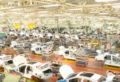 產銷量雙突破！上半年汽車工業“成績單”驚艷 下半年汽車消費有望繼續增長