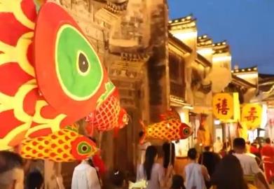 盛夏文旅“熱”起來：山水消暑 非遺添彩 文旅融合新場景點燃消費激情