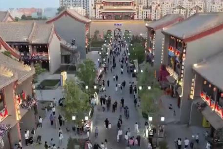 夜市、夜游、“夜戲水”……繽紛“夜經濟”激發夏日文旅新活力