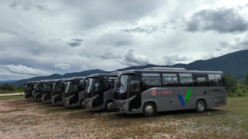 重塑麗江旅運生態！蘇州金龍攜手紅杉旅汽打造品質出行新標桿