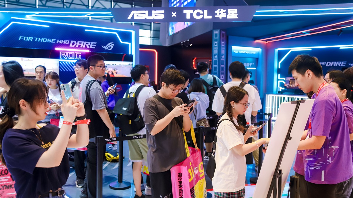 ChinaJoy2025丨TCL華星攜手華碩共筑沉浸體驗新生態