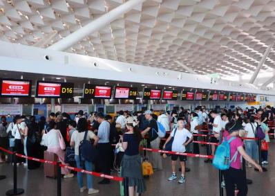 暑運過半 鄭州機場旅客吞吐量超270萬人次