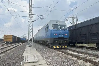 浩吉鐵路累計發送列車突破80000列