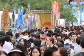 “清爽”文旅燃動暑期“熱”經濟 “網紅”項目激活“逗留型旅游”活力