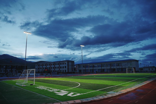 雷士照明拾光計劃走進西藏那曲，建了一座離天空最近的球場