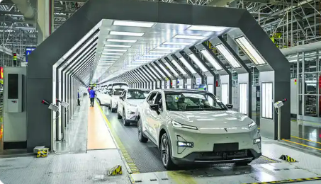 平均每分鐘就有一輛新車下線 中國汽車加速駛上協同創新之路