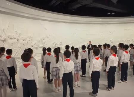 各地紅色場館迎來參觀熱潮 互動式體驗讓抗戰歷史“活起來”