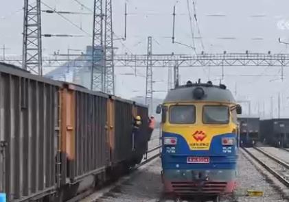 我國首條綠色供能鐵路項目正式投運