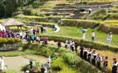 人氣足、消費火！雙節臨近文旅市場熱度攀升 消費市場供需兩旺